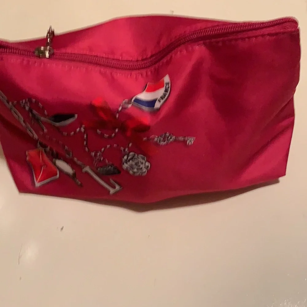 NEW LANCÔME PARIS COSMETICS MAKEUP BAG FUCHSIA PINK SILVER EIFFEL TOWER CHARM